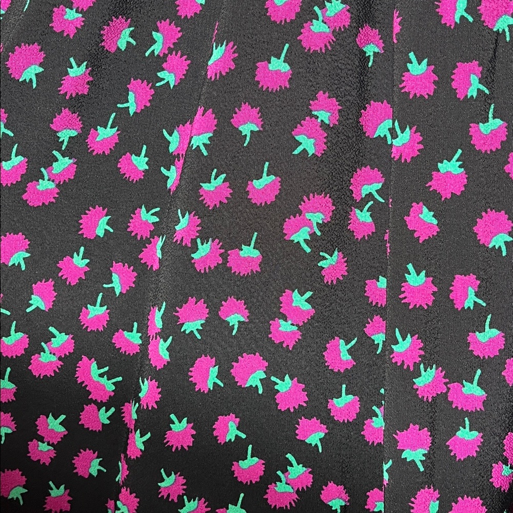 💥HP💥Diane von Furstenberg “Goldie” Wrap Dress – US 2 – Swirling Berries - Picture 4 of 8